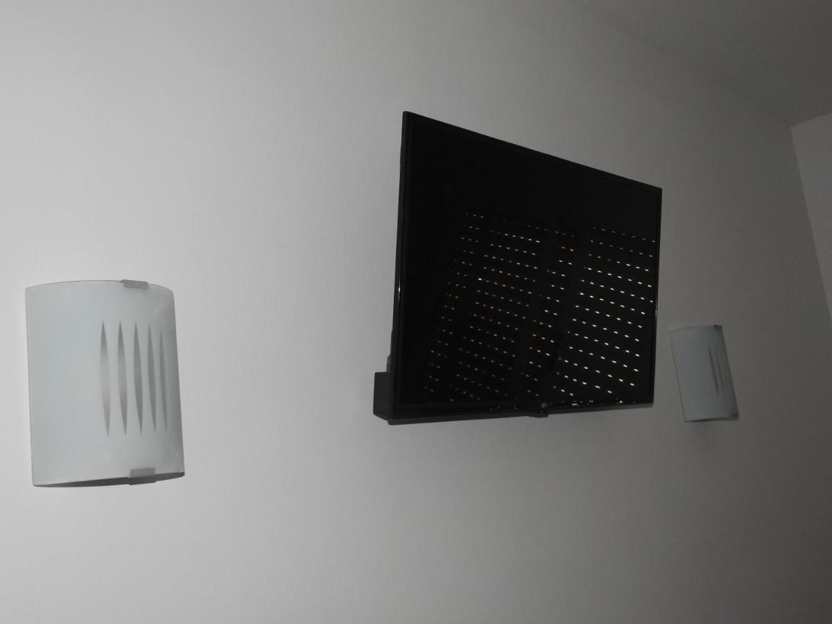 Hostal Meson De Paco Cariñena Buitenkant foto