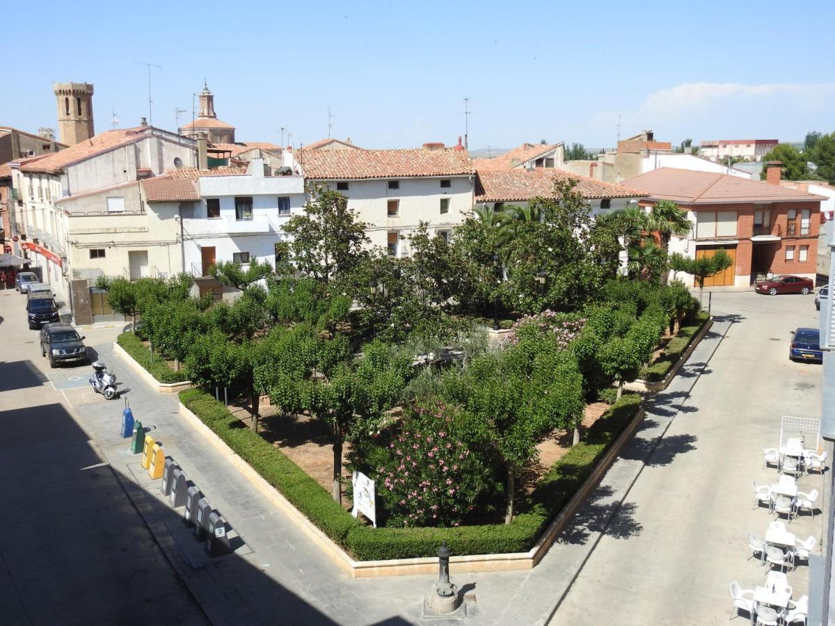 Hostal Meson De Paco Cariñena Buitenkant foto