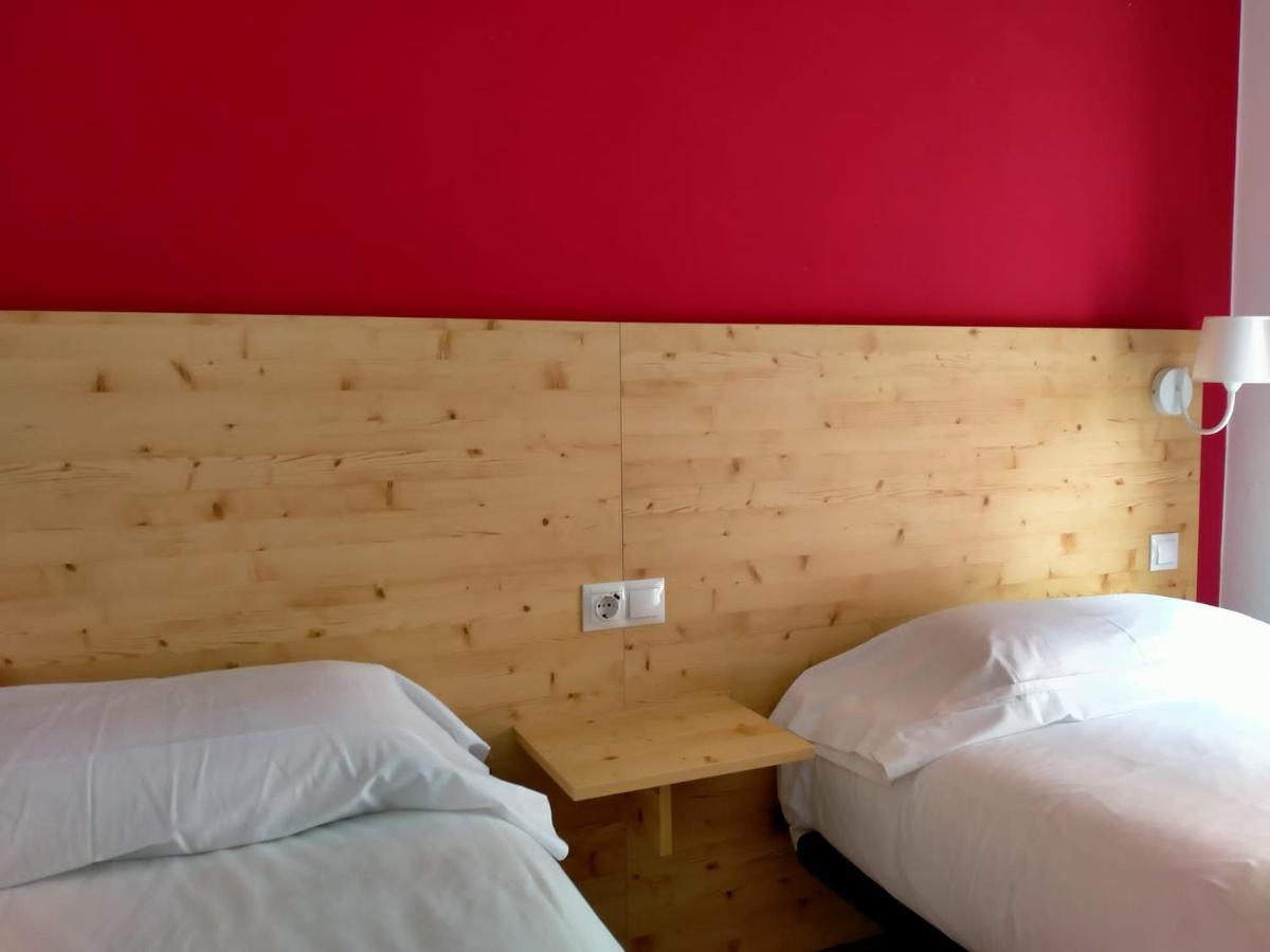 Hostal Meson De Paco Cariñena Buitenkant foto